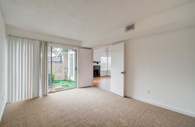 12203 Sandpiper Drive 122, Houston, TX 77035