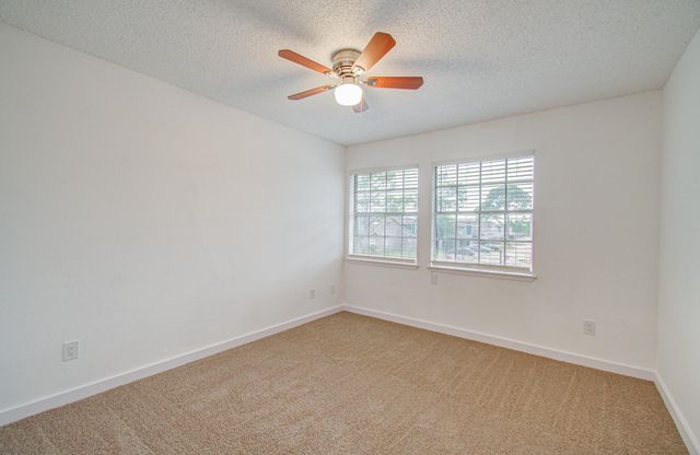 12203 Sandpiper Drive 122, Houston, TX 77035