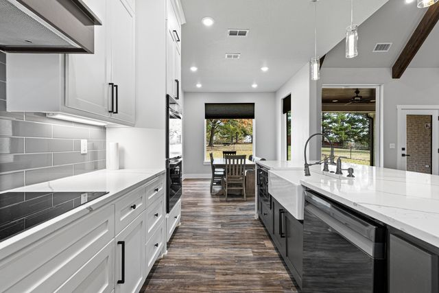 8947 POMEGRANTE RD, Gilmer, TX 75645