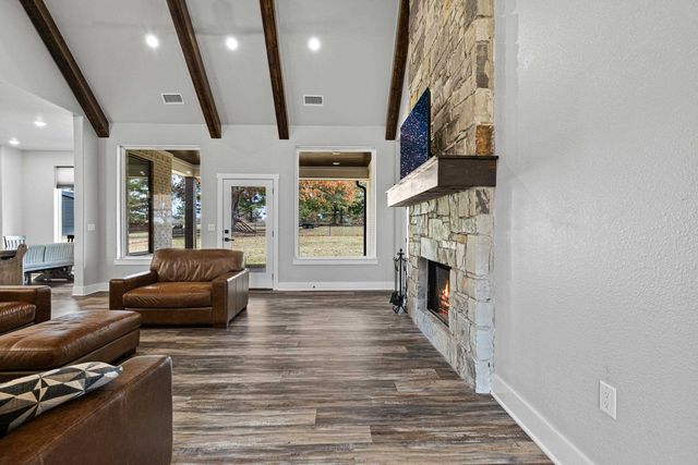 8947 POMEGRANTE RD, Gilmer, TX 75645