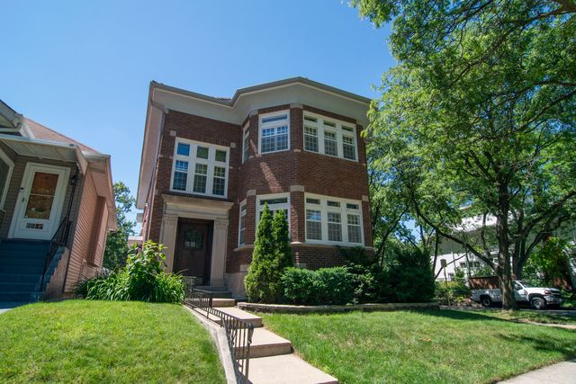 2247 W Estes Avenue 1, Chicago, IL 60645