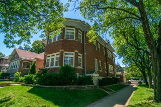 2247 W Estes Avenue 1, Chicago, IL 60645