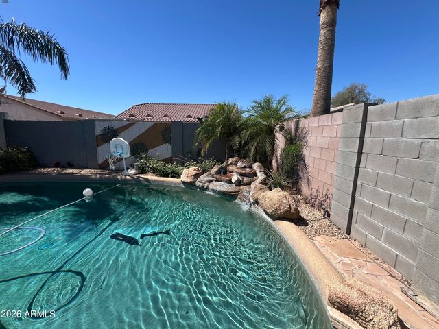 11185 W ASHLEY CHANTIL Drive, Surprise, AZ 85378