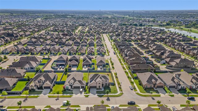 7001 Lowbranch Trail, Little Elm, TX 76227