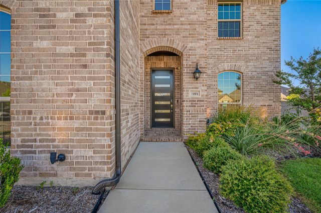 7001 Lowbranch Trail, Little Elm, TX 76227