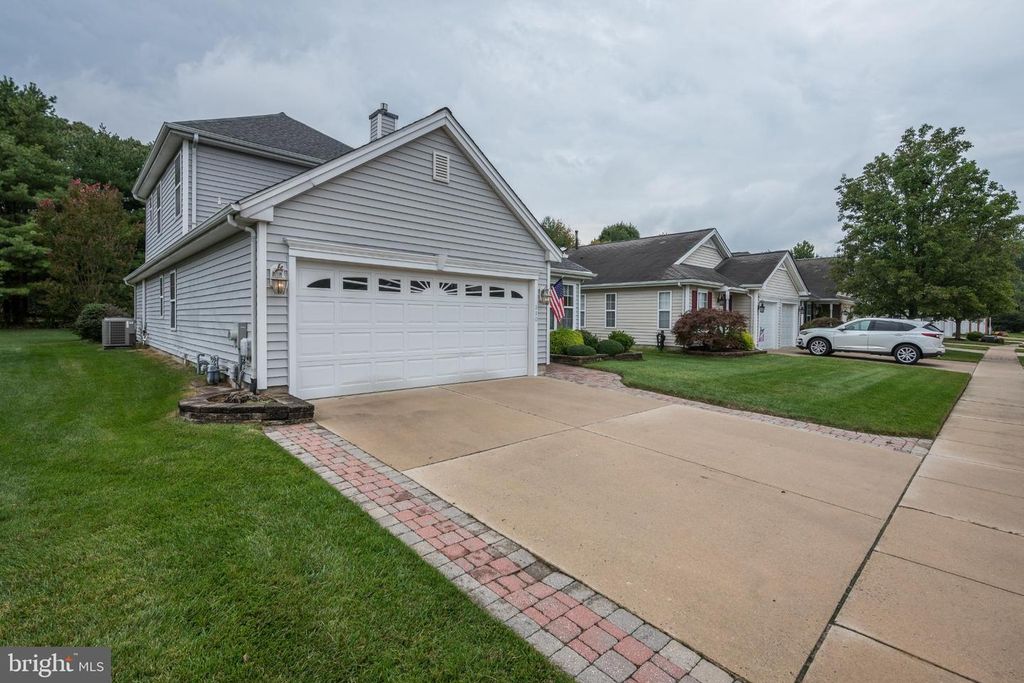 110 AVOCET LN, West Deptford, NJ 08086
