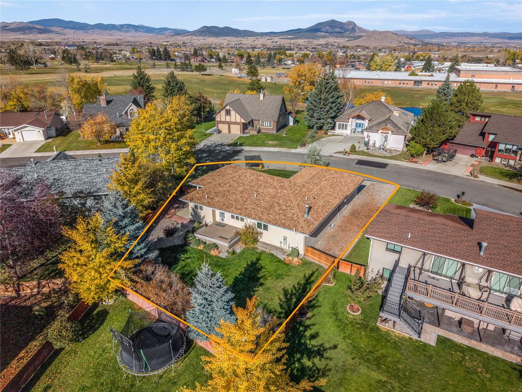 54 Cloverview Drive, Helena, MT 59601 photo 2