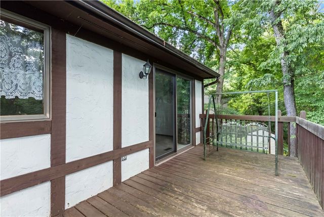 1721 Grove Crest Dr, Plum Boro, PA 15239