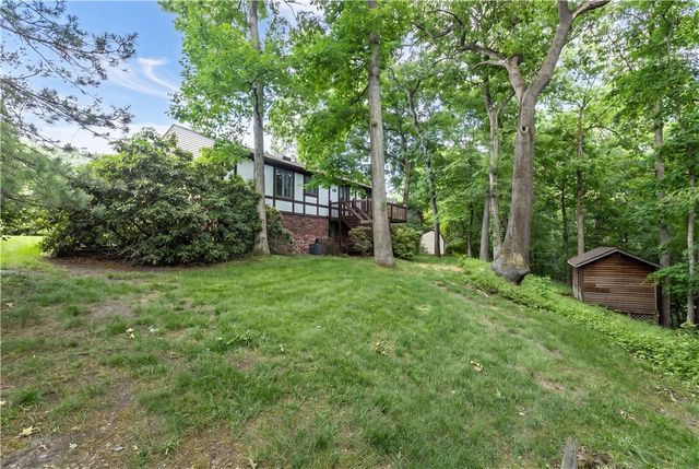 1721 Grove Crest Dr, Plum Boro, PA 15239