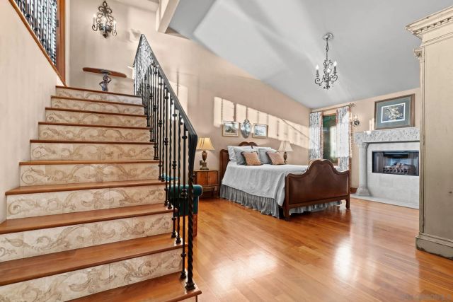 2061 Seaview Ave., Del Mar, CA 92014