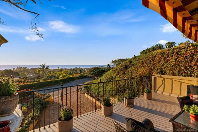 2061 Seaview Ave., Del Mar, CA 92014