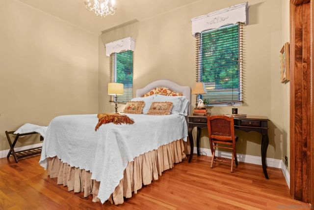 2061 Seaview Ave., Del Mar, CA 92014