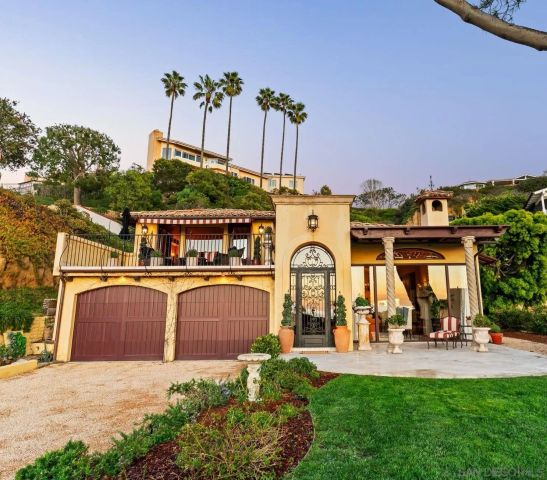 2061 Seaview Ave., Del Mar, CA 92014