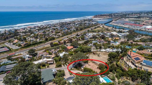 2061 Seaview Ave., Del Mar, CA 92014