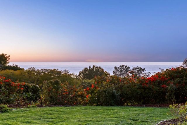 2061 Seaview Ave., Del Mar, CA 92014