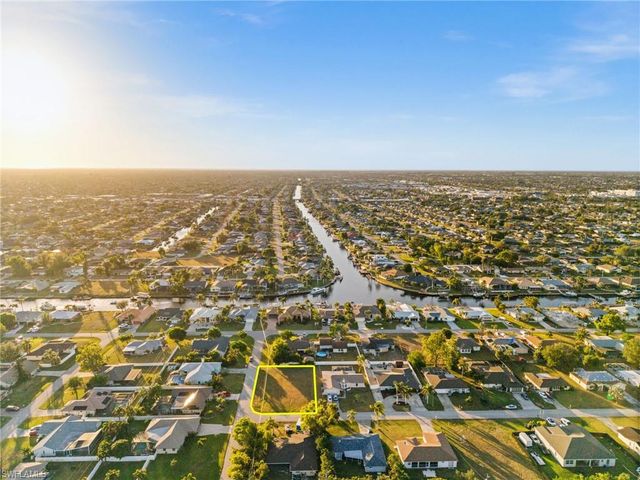 1236 SE 21st PL, Cape Coral, FL 33990