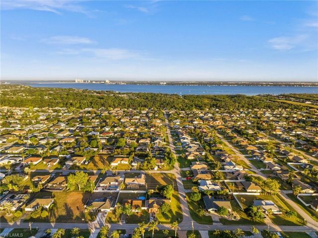 1236 SE 21st PL, Cape Coral, FL 33990