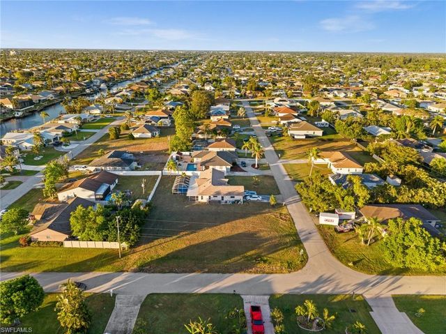 1236 SE 21st PL, Cape Coral, FL 33990