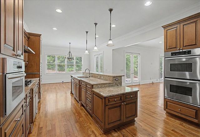 3880 Stratford Walk Circle NE, Atlanta, GA 30342