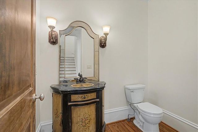 3880 Stratford Walk Circle NE, Atlanta, GA 30342