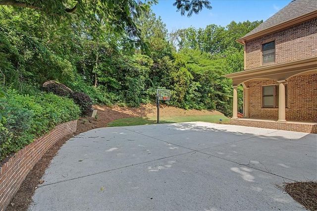 3880 Stratford Walk Circle NE, Atlanta, GA 30342