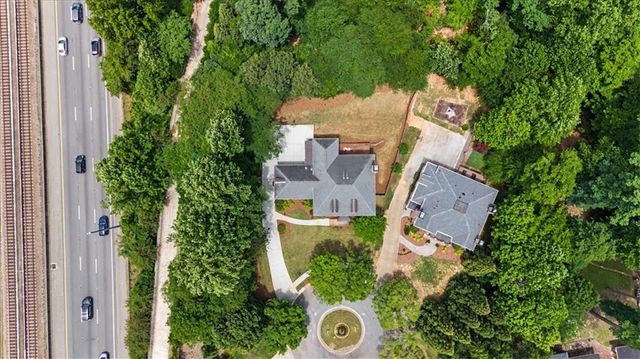3880 Stratford Walk Circle NE, Atlanta, GA 30342