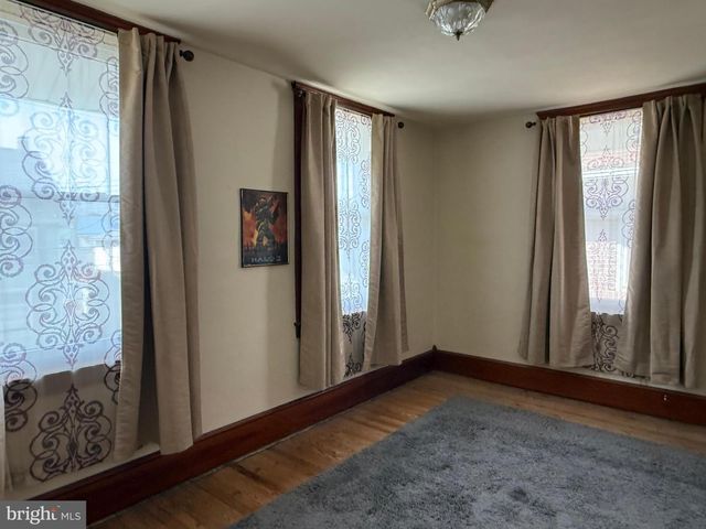 122 N WALNUT ST, Fleetwood, PA 19522