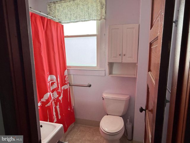 122 N WALNUT ST, Fleetwood, PA 19522