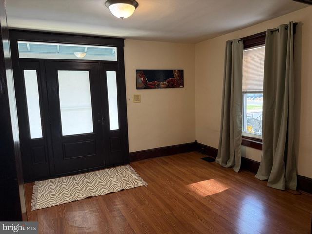 122 N WALNUT ST, Fleetwood, PA 19522