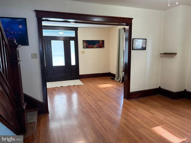 122 N WALNUT ST, Fleetwood, PA 19522