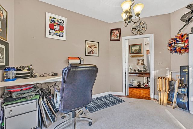 207 Overlook RD, Vinton, VA 24179