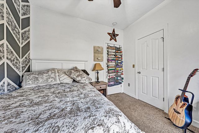 207 Overlook RD, Vinton, VA 24179