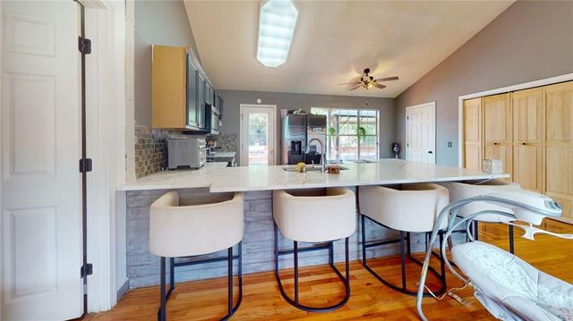 30 Cathedral Heights SW, Cartersville, GA 30120
