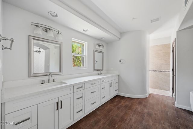 7214 E ROYAL PALM Road, Scottsdale, AZ 85258