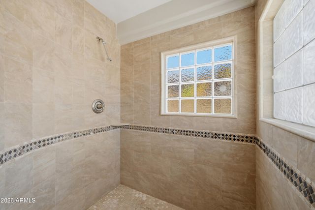 7214 E ROYAL PALM Road, Scottsdale, AZ 85258