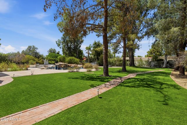 7214 E ROYAL PALM Road, Scottsdale, AZ 85258