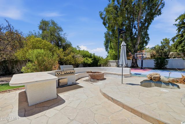 7214 E ROYAL PALM Road, Scottsdale, AZ 85258