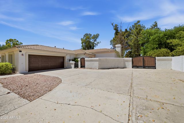 7214 E ROYAL PALM Road, Scottsdale, AZ 85258