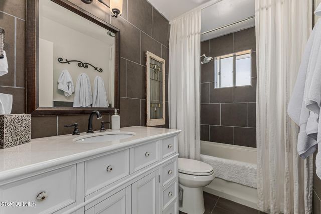 5634 E DODGE Street, Mesa, AZ 85205