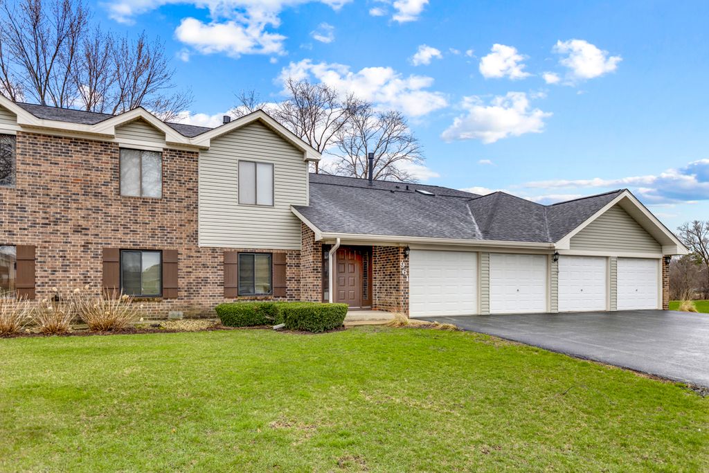961 Cumberland Court A2, Roselle, IL 60172
