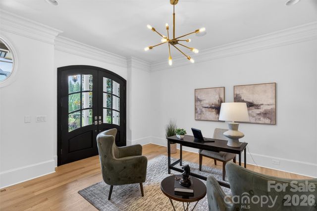 2132 Foxcroft Woods Lane, Charlotte, NC 28211