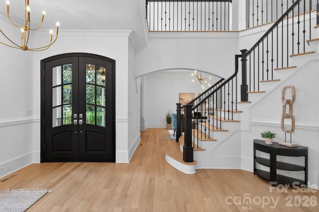 2132 Foxcroft Woods Lane, Charlotte, NC 28211