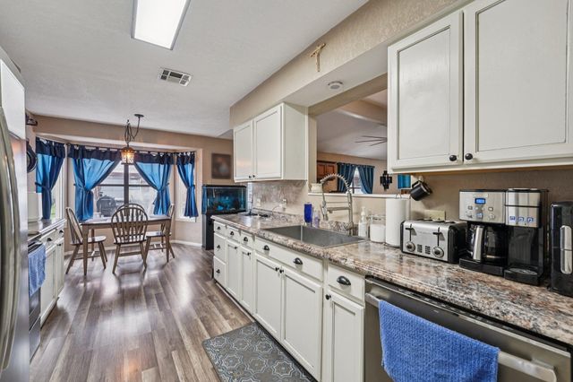 1121 Bootys Crossing RD, Georgetown, TX 78628