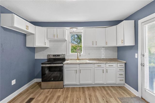 5424 Bellefontaine Avenue, Kansas City, MO 64130