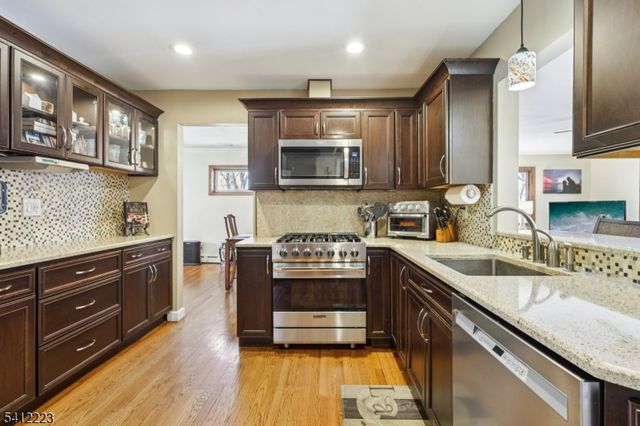 191 Hillcrest Ave, Hawthorne Boro, NJ 07506