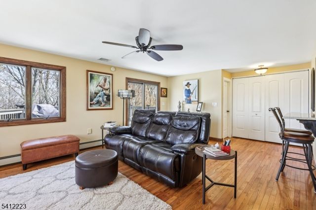 191 Hillcrest Ave, Hawthorne Boro, NJ 07506