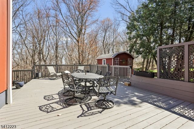 191 Hillcrest Ave, Hawthorne Boro, NJ 07506