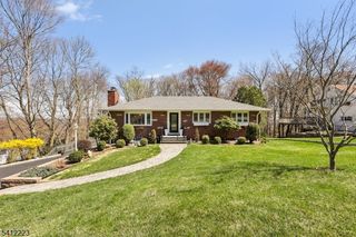 191 Hillcrest Ave, Hawthorne Boro, NJ 07506