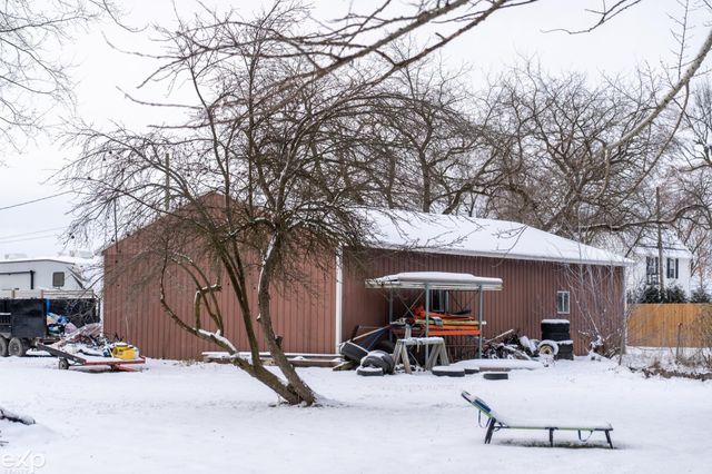 77000 Brown Road, Bruce Twp, MI 48065