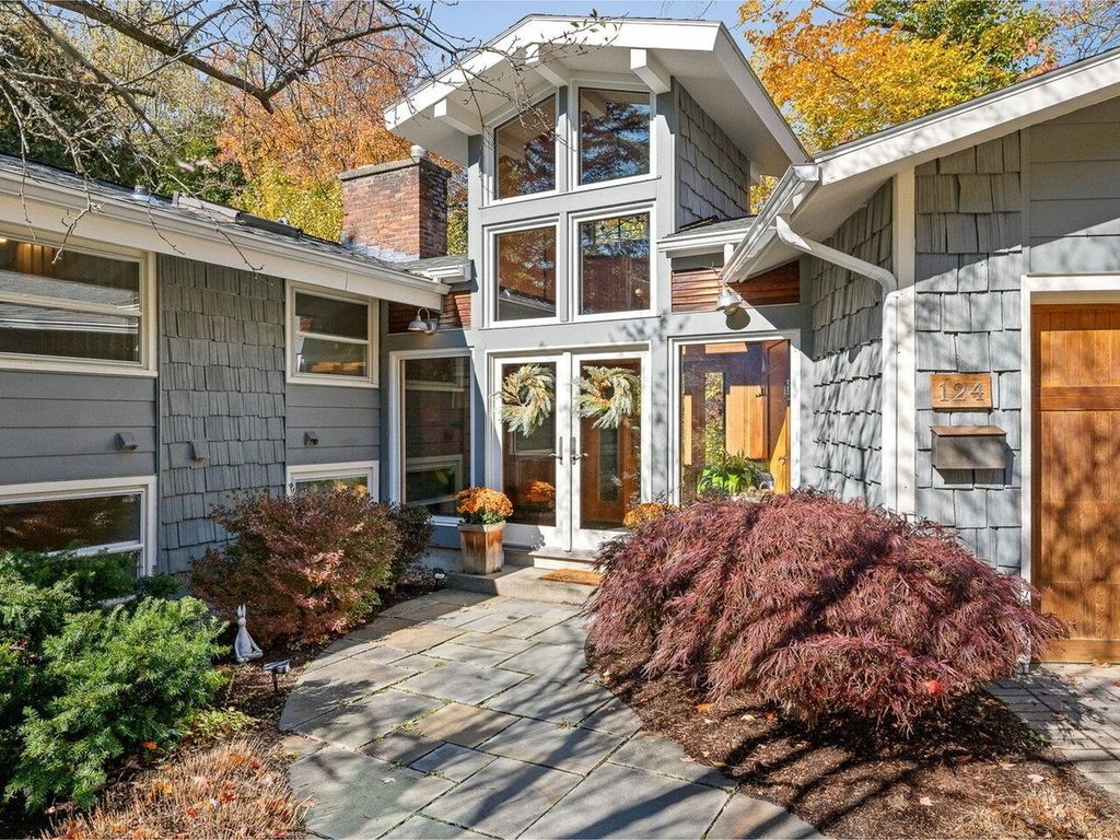 124 Prospect Parkway, Burlington, VT 05401